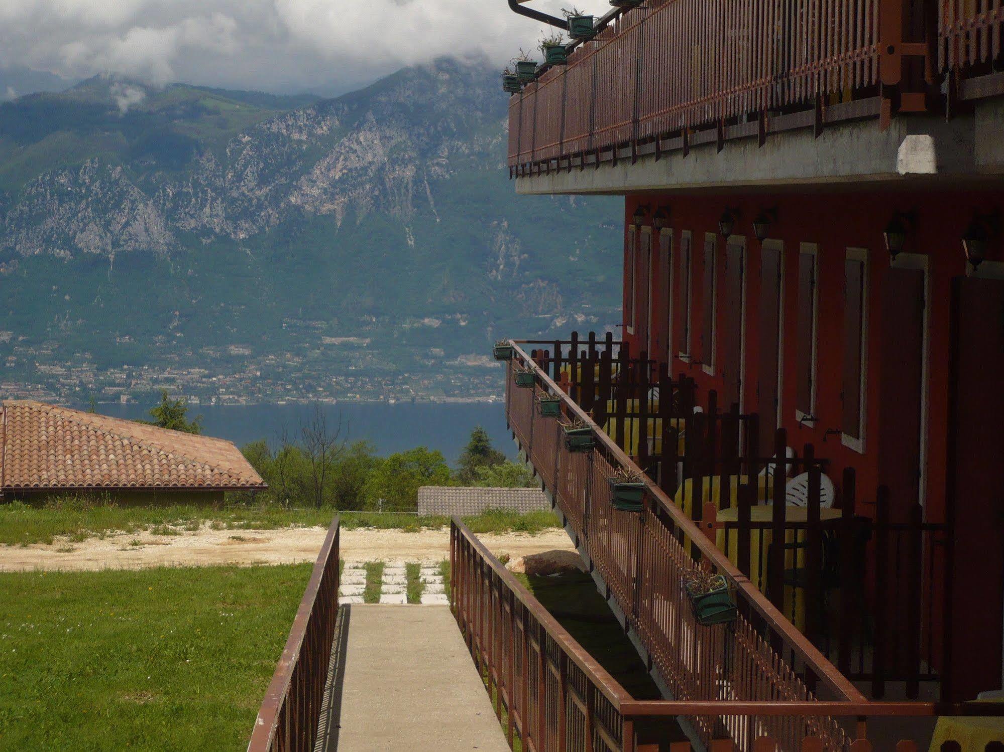 Hotel Belvedere San Zeno di Montagna Exterior photo