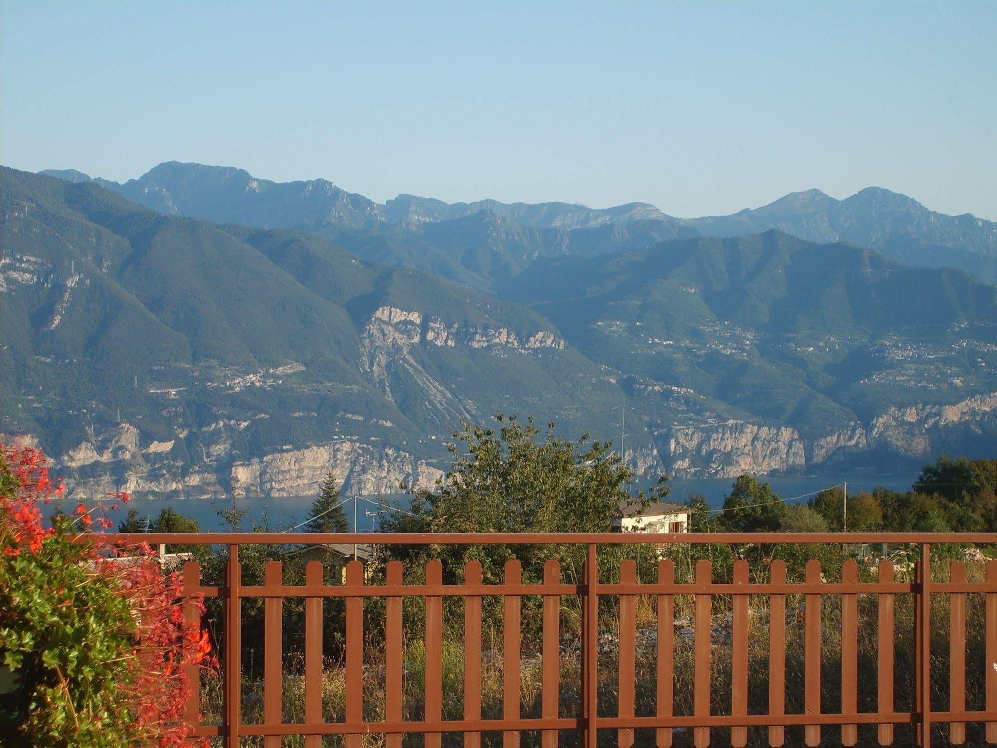 Hotel Belvedere San Zeno di Montagna Exterior photo